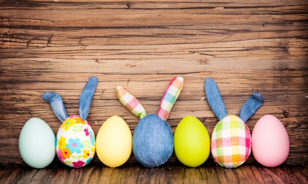 depositphotos_42362337-stock-photo-easter